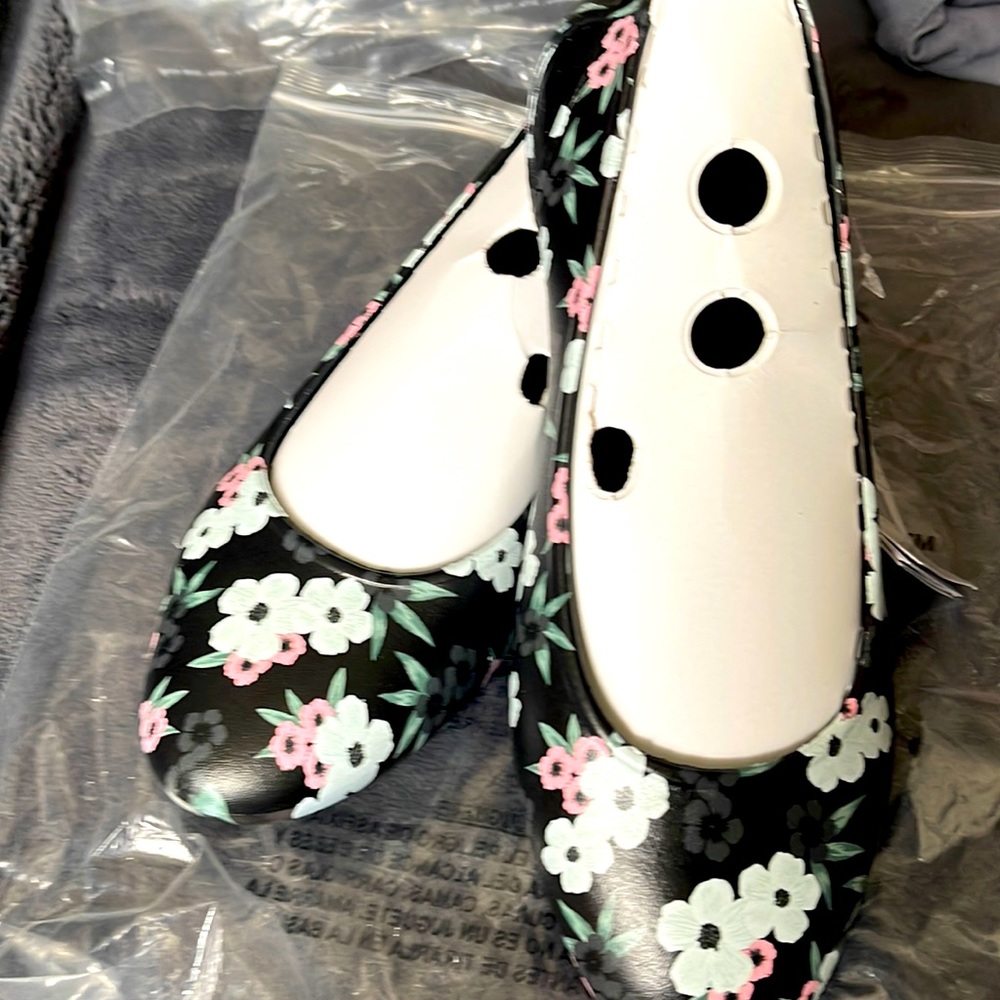 Crocs printed flat